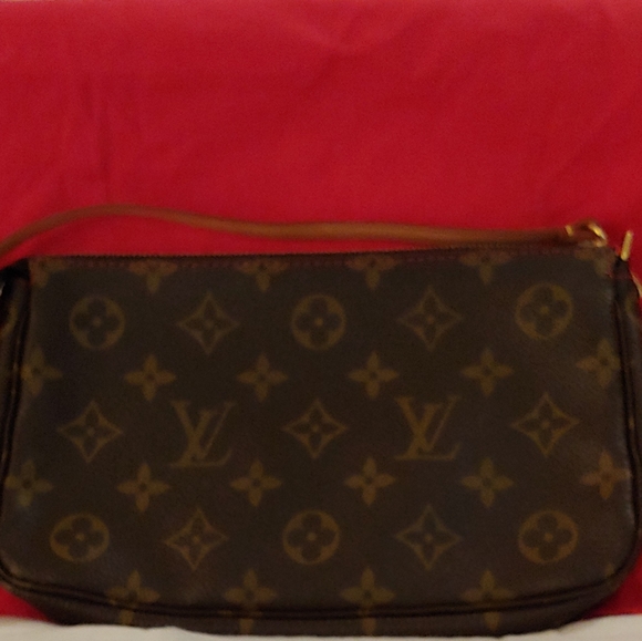 Louis Vuitton Takashi Murakami Cheris Purse - Picture 2 of 5